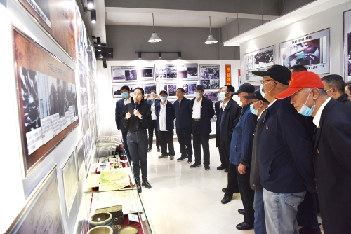 老干部活动  (1)(1)