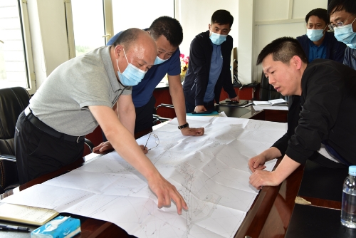 2021-05-29张长山深入向阳矿调研矿井技改工程进展情况