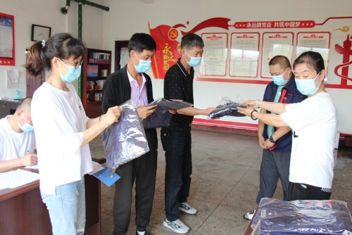 铁选厂发放工装