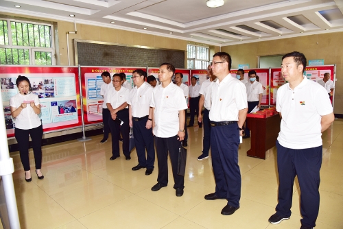 2021-07-28公司在新兴矿举行“我为职工办实事”活动推进会 (1)