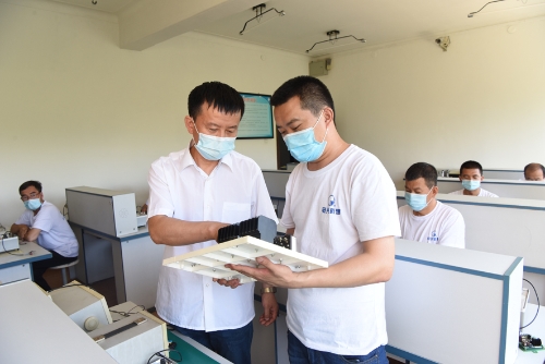 8.9创新工作室3 8.9创新工作室3