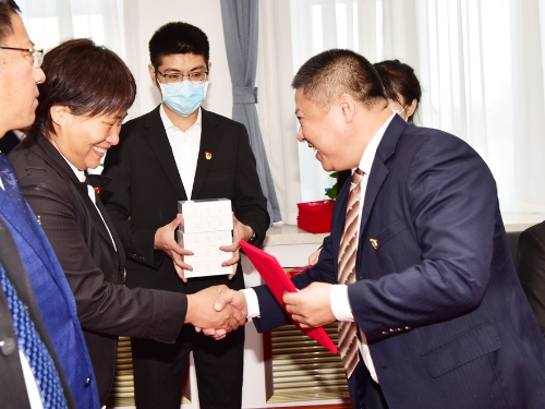 2021-09-17集团公司党委党史学习教育推进暨“两个百”活动成果表彰座谈会3