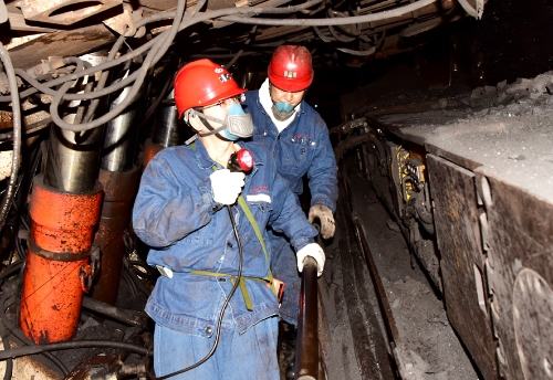 2021-09-30刘金奇率队到龙湖矿开展9月份安全风险排查及通报会议
