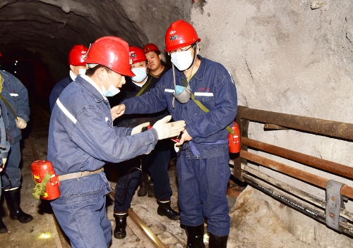 2021-10-10刘金奇深入建设矿一采区67号综采准备工作面检查技改工程进展情况