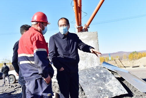 2021-10-15刘金奇深入多经公司福太来一井调研矿井技改工程进展情况