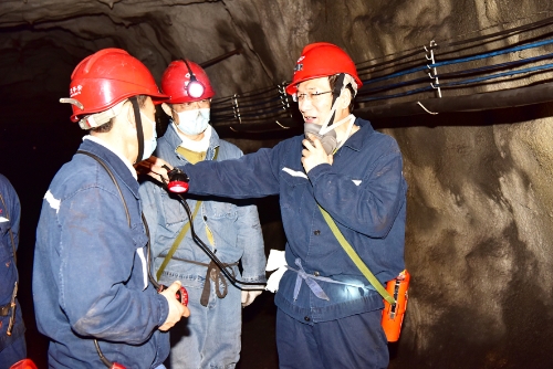 2021-11-16刘金奇深入新建矿掘进区7073掘进工作面检查安全生产工作