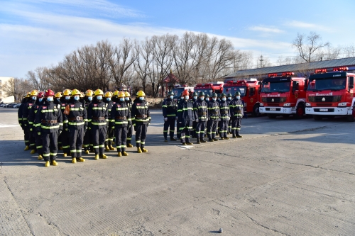 2021-11-19龙煤七台河公司消防灭火应急疏散演练暨消防知识培训 (1)