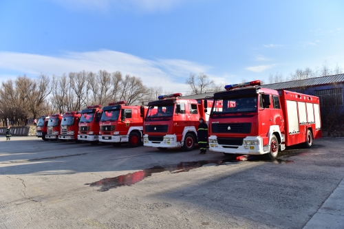 2021-11-19龙煤七台河公司消防灭火应急疏散演练暨消防知识培训 (6)