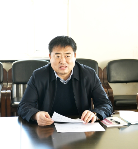 2021-12-18公司党委副书记、纪委书记王力君与各单位新任职领导进行廉政谈话1