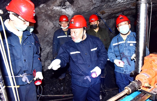 2021-12-20王戈率队到胜利矿开展四季度安全生产标准化验收并到7561掘进工作面检查安全生产工作3 2021-12-20王戈率队到胜利矿开展四季度安全生产标准化验收并到7561掘进工作面检查安全生产工作3