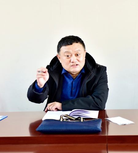 2021-12-29王戈、张彪贤率队深入新兴矿、胜利矿现场办公解决取暖和环保问题4 2021-12-29王戈、张彪贤率队深入新兴矿、胜利矿现场办公解决取暖和环保问题4