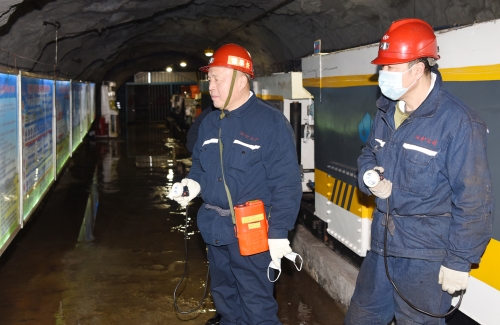 12.31董事长带班2