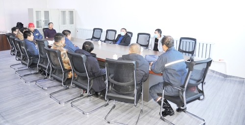 2021-12-31王戈深入七峰矿一井检查矿井建设进展情况4