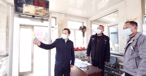 2022-04-03公司疫情防控指挥部深入基层各单位检查疫情防控工作6 2022-04-03公司疫情防控指挥部深入基层各单位检查疫情防控工作6