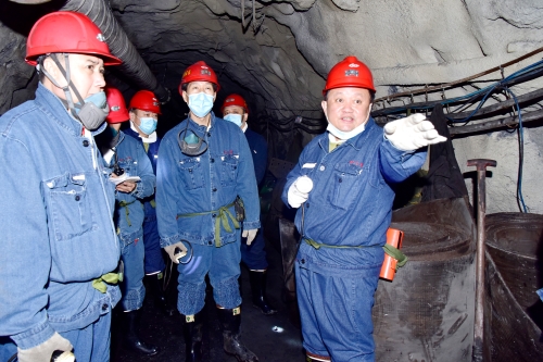 2022-04-04王戈深入龙湖矿二水平东二准备区67上右二片瓦斯治理巷检查安全生产工作2 2022-04-04王戈深入龙湖矿二水平东二准备区67上右二片瓦斯治理巷检查安全生产工作2