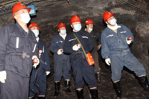 2022.4.12公司董事长张长山率队到新立矿安全生产大排查2