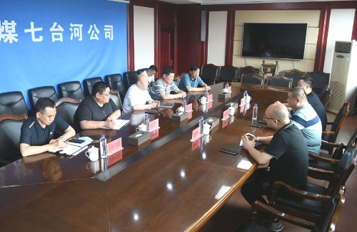 2022.07.08公司董事长张长山会见厂家洽谈合作1