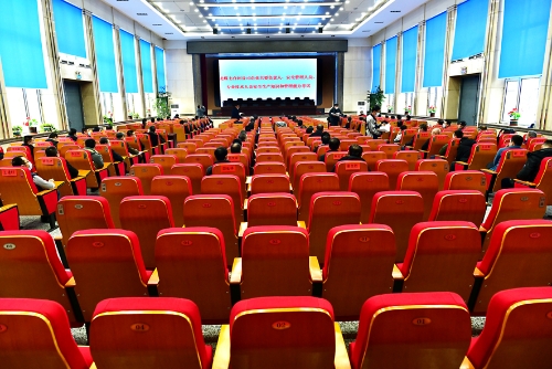 2022-11-18龙煤七台河公司企业主要负责人、安全管理人员、专业技术人员安全生产知识和管理能力考试1