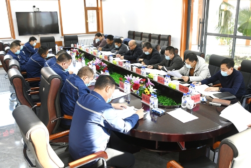 2022.12.02公司董事长张长山率队深入新选厂内部市场化调研1 2022.12.02公司董事长张长山率队深入新选厂内部市场化调研1