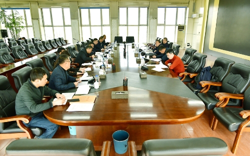 2023-04-11龙煤集团能源投资公司到七矿公司调研新能源投资项目进展情况1 2023-04-11龙煤集团能源投资公司到七矿公司调研新能源投资项目进展情况1