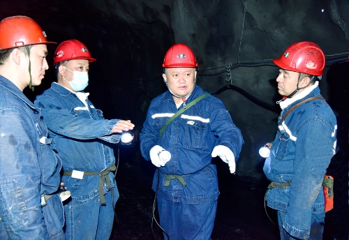 2023-07-20王戈深入新铁矿二水平7675掘进工作面检查安全生产工作