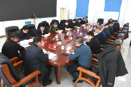 2024.01.01公司总经理鞠超陪同省煤监局领导张兴华深入新立矿102综采工作面1